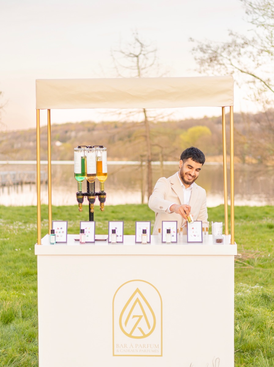 AZ PERFUME BAR - photo 5